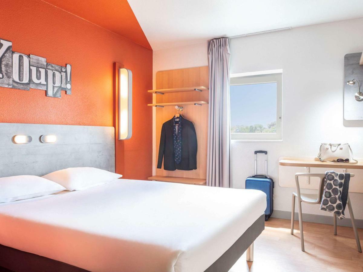 Ibis Budget Grigny Centre Eksteriør bilde