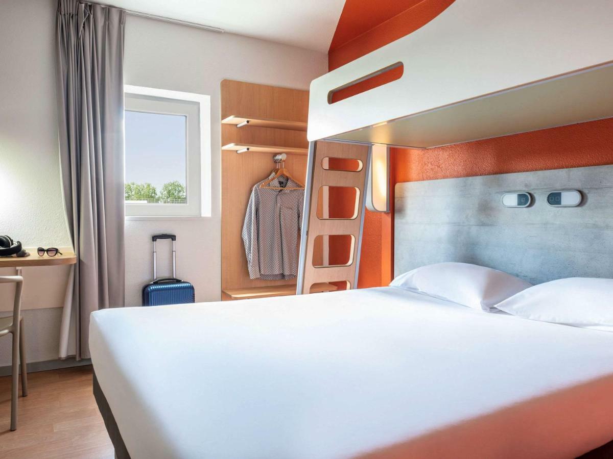 Ibis Budget Grigny Centre Eksteriør bilde