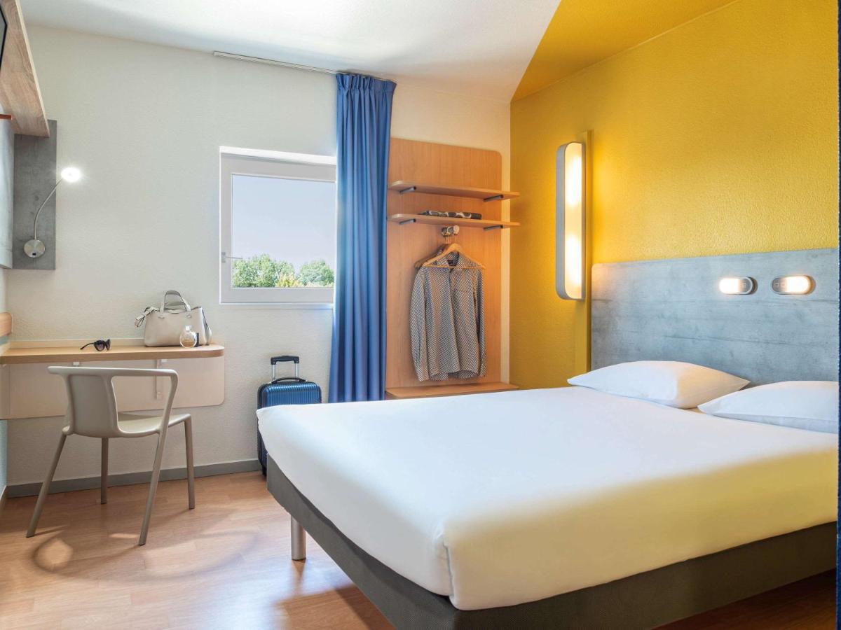 Ibis Budget Grigny Centre Eksteriør bilde